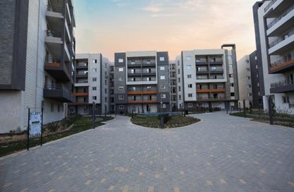 Apartment - 3 Bedrooms - 3 Bathrooms for sale in Rock Eden - Hadayek October - 6 October City - Giza