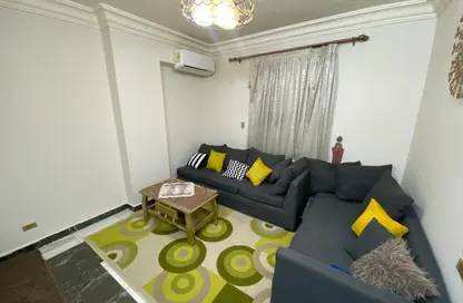 Apartment - 3 Bedrooms - 2 Bathrooms for rent in Eighth Sector - Zahraa El Maadi - Hay El Maadi - Cairo