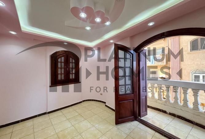 8221577 - Property Image 3