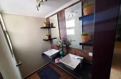 (بنتهاوس  (روف - 3 غرف نوم - 3 حمامات للايجار في بارك فيو - المستثمرين الشمالية - مدينة القاهرة الجديدة - القاهرة