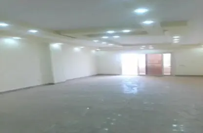 Apartment - 3 Bedrooms - 2 Bathrooms for rent in 3rd Neighborhood - 8th Area - Shorouk City - Cairo