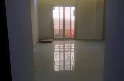 Apartment - 3 Bedrooms - 2 Bathrooms for rent in South Lotus - El Lotus - New Cairo City - Cairo