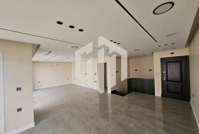 8378082 - Property Main Image