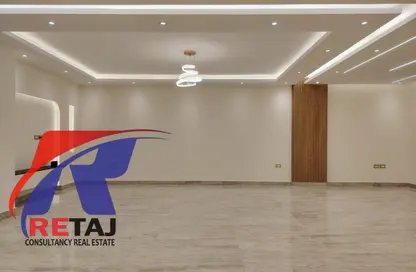 شقة - 3 غرف نوم - 3 حمامات للايجار في شارع مكرم عبيد - المنطقة السادسة - مدينة نصر - القاهرة