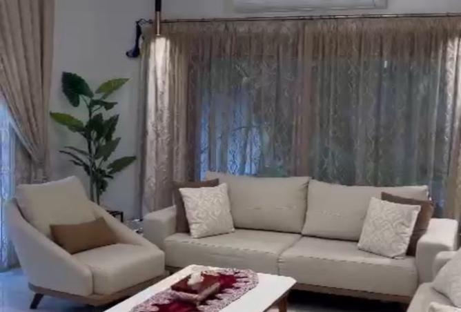 8241010 - Property Image 3