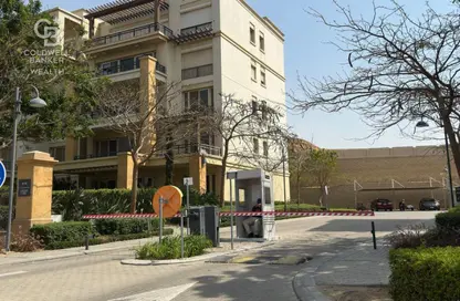 Apartment - 3 Bedrooms - 3 Bathrooms for sale in Uptown Cairo - Mokattam - Cairo