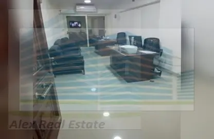 مساحات مكتبية - استوديو - 1 حمام للايجار في شارع العقبه - كليوباترا - حي شرق - الاسكندرية