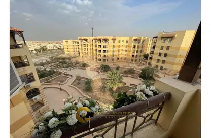 Apartment - 3 Bedrooms - 3 Bathrooms for sale in Sheikh Shaarawi St. - 8th District - Obour City - Qalyubia
