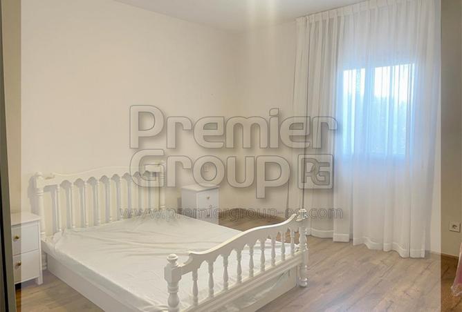 8215004 - Property Image 2