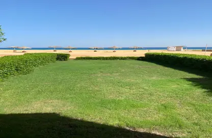 منزل مزدوج - 3 غرف نوم - 3 حمامات للبيع في تلال السخنة - العين السخنة - السويس