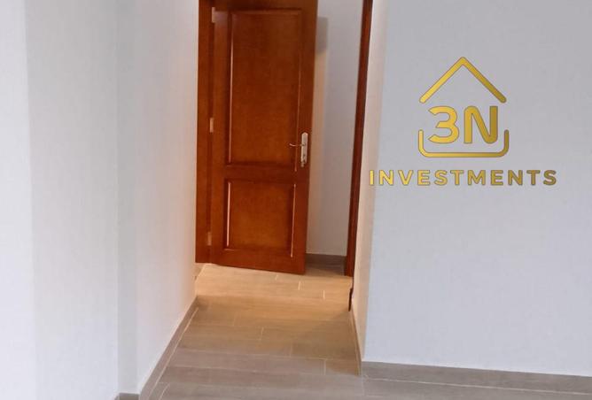 8226282 - Property Image 3