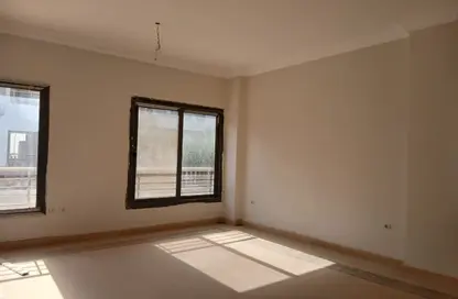 فيلا - 4 غرف نوم - 5 حمامات للايجار في مدينة وصال - كمبوندات الشروق - مدينة الشروق - القاهرة