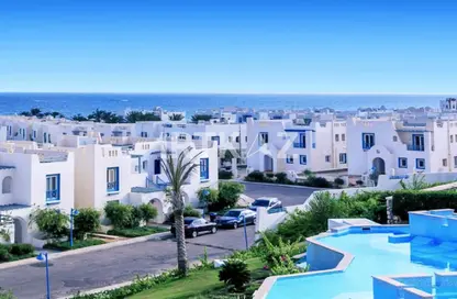 Chalet - 3 Bedrooms - 2 Bathrooms for sale in Mountain View - Ras Al Hekma - North Coast