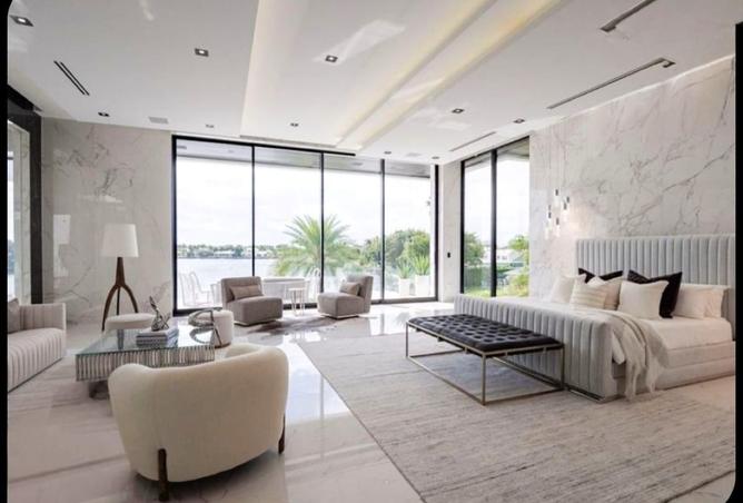 8032693 - Property Image 2