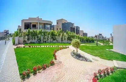 Villa - 5 Bedrooms - 6 Bathrooms for sale in Al Karma 4 - Sheikh Zayed Compounds - Sheikh Zayed City - Giza