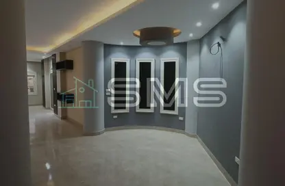 Apartment - 3 Bedrooms - 2 Bathrooms for sale in Street20 - District 2 - The 5th Settlement - New Cairo City - Cairo