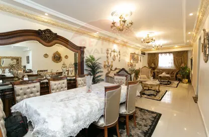 Apartment - 2 Bedrooms - 2 Bathrooms for sale in Smouha - Hay Sharq - Alexandria