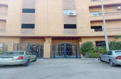 Apartment - 2 Bedrooms - 1 Bathroom for sale in Mohamed Naguib Axis - Abou El Houl - New Cairo City - Cairo