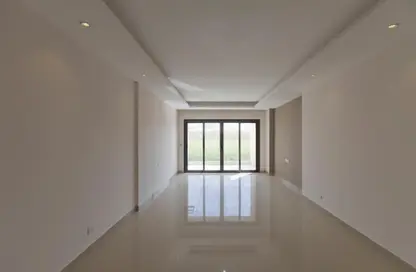 Apartment - 3 Bedrooms - 2 Bathrooms for sale in The Address East - 90 Street - The 5th Settlement - New Cairo City - Cairo