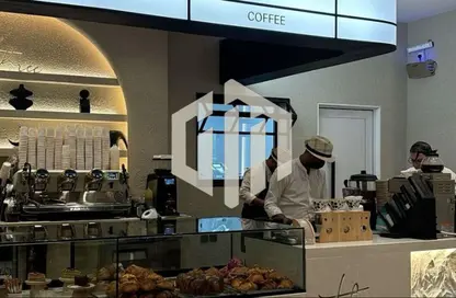 محل تجاري - استوديو - 1 حمام للايجار في شارع ال ٩٠ الجنوبي - شارع التسعين الجنوبي - التجمع الخامس - مدينة القاهرة الجديدة - القاهرة