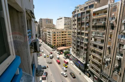 شقة - 4 غرف نوم - 3 حمامات للبيع في زيزينيا - حي شرق - الاسكندرية