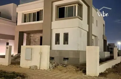 Villa - 5 Bedrooms - 7 Bathrooms for sale in Hyde Park - New Cairo City - Cairo