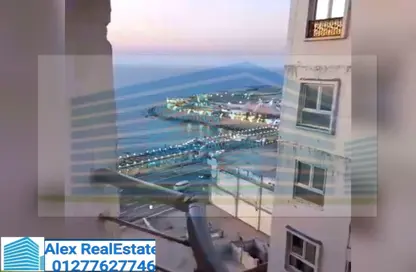 Apartment - 2 Bedrooms - 2 Bathrooms for rent in Al Geish Road - Cleopatra - Hay Sharq - Alexandria