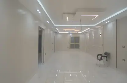 Apartment - 3 Bedrooms - 2 Bathrooms for sale in Abbas Al Akkad St. - 1st Zone - Nasr City - Cairo