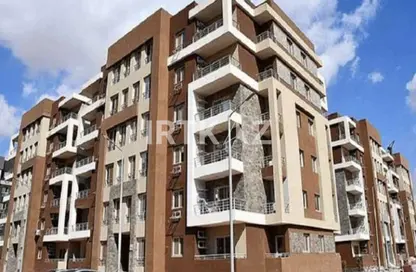 Apartment - 3 Bedrooms - 2 Bathrooms for sale in Rock Vera - 5th Settlement Compounds - The 5th Settlement - New Cairo City - Cairo