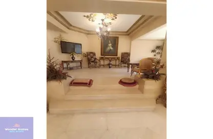 Duplex - 5 Bedrooms - 5 Bathrooms for sale in Mohamed Farid St. - El Hegaz Square - El Nozha - Cairo