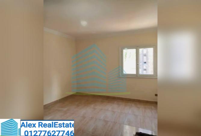 7989455 - Property Image 2