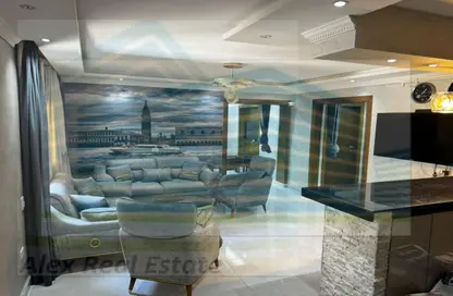 شقة - 4 غرف نوم - 2 حمامات للايجار في شارع المشير احمد اسماعيل - سيدي جابر - حي شرق - الاسكندرية