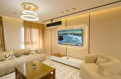 شقة - 3 غرف نوم - 2 حمامات للايجار في مدينتي - القاهرة