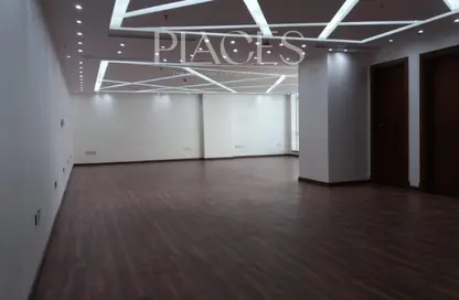 مساحات مكتبية - استوديو - 2 حمامات للايجار في فى90 - شارع التسعين الشمالي - التجمع الخامس - مدينة القاهرة الجديدة - القاهرة