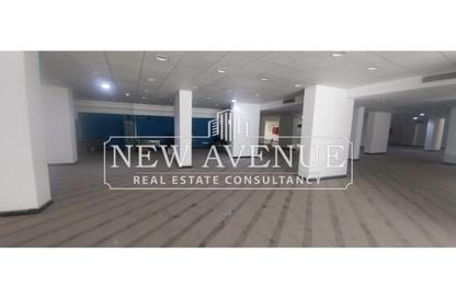 Retail - Studio - 7 Bathrooms for rent in Cornish El Nile St. - Maadi - Hay El Maadi - Cairo