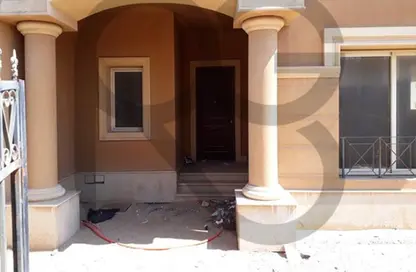 منزل مزدوج - 4 غرف نوم - 3 حمامات للبيع في رويال ميدوز - كمبوندات الشيخ زايد - الشيخ زايد - الجيزة