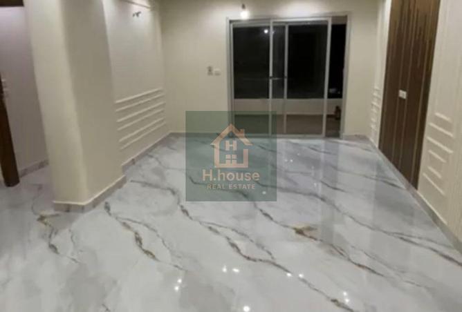 8233497 - Property Main Image