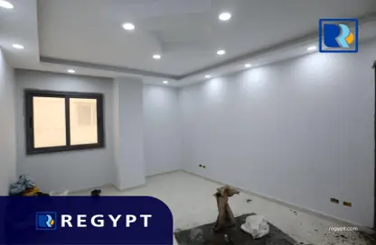 Office Space - Studio - 2 Bathrooms for rent in El Laselky St. - Hay El Maadi - Cairo