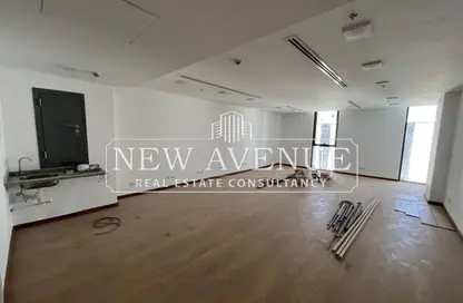 مساحات مكتبية - استوديو - 1 حمام للايجار في مول هايد بارك بيزنس - شارع التسعين الجنوبي - التجمع الخامس - مدينة القاهرة الجديدة - القاهرة مساحات مكتبية - استوديو - 1 حمام للايجار في مول هايد بارك بيزنس - شارع التسعين الجنوبي - التجمع الخامس - مدينة القاهرة الجديدة - القاهرة