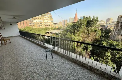Apartment - 2 Bedrooms - 2 Bathrooms for rent in Shagaret Al Dor St. - Zamalek - Cairo