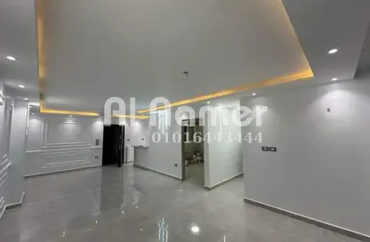 شقة - 3 غرف نوم - 2 حمامات للايجار في الشطر الثامن - زهراء المعادي - حي المعادي - القاهرة