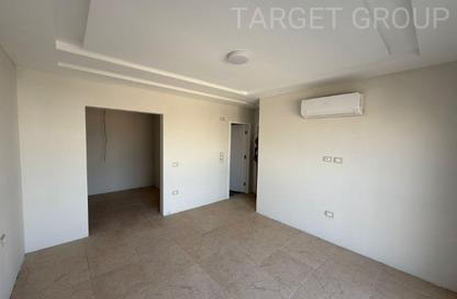 Apartment - 3 Bedrooms - 4 Bathrooms for sale in Hyde Park - 5th Settlement Compounds - The 5th Settlement - New Cairo City - Cairo