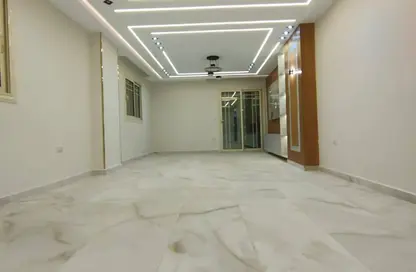 Apartment - 3 Bedrooms - 2 Bathrooms for sale in Gate 3 old - Khafre - Hadayek El Ahram - Giza