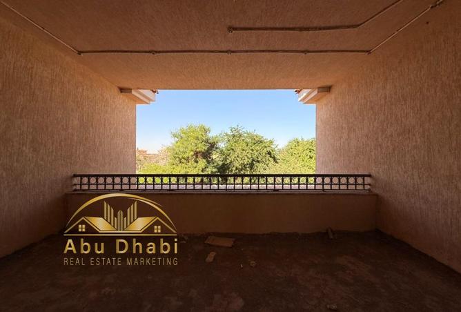 8424002 - Property Image 3