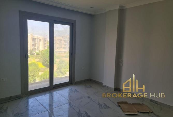 8081131 - Property Image 2