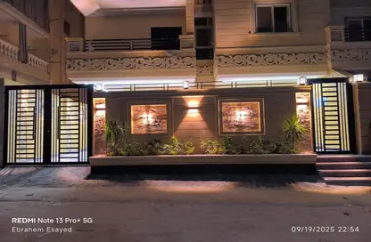 Apartment - 3 Bedrooms - 3 Bathrooms for sale in Gate 3 old - Khafre - Hadayek El Ahram - Giza