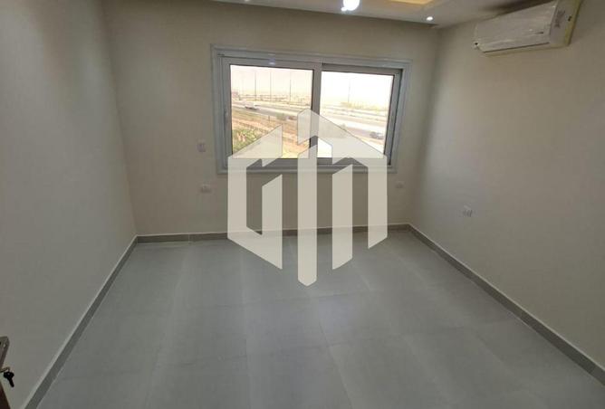 8406803 - Property Image 3