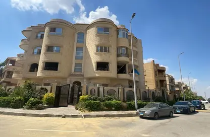 Apartment - 3 Bedrooms - 3 Bathrooms for sale in Al Narges 2 - Al Narges - New Cairo City - Cairo