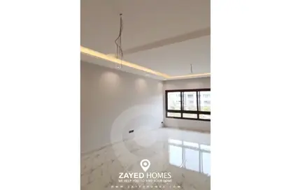 Apartment - 3 Bedrooms - 3 Bathrooms for rent in One 16 - Sheikh Zayed Compounds - Sheikh Zayed City - Giza