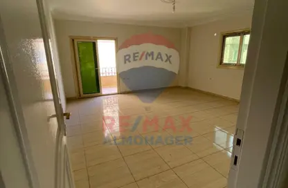 Apartment - 3 Bedrooms - 2 Bathrooms for rent in 10th District - Sheikh Zayed City - Giza